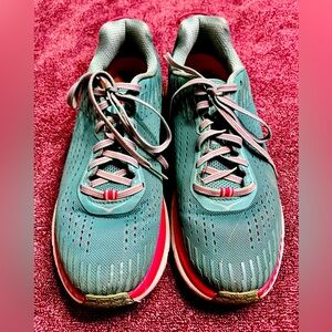 HOKA Clifton 5 Running Shoes - Women’s 9.5